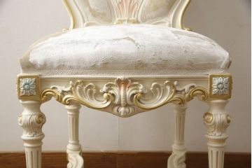 中古　美品　イタリア高級家具　SILIK(シリック)　FIDIAシリーズ　ロココ調　細部まで凝った造りが美しいダイニングチェア(定価約50万円)(椅子、イス、サロンチェア)(R-060295)