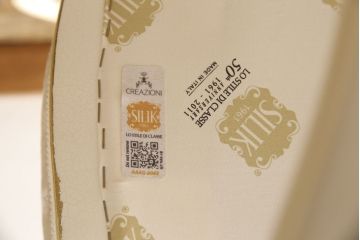 中古　美品　イタリア高級家具　SILIK(シリック)　FIDIAシリーズ　ロココ調　細部まで凝った造りが美しいダイニングチェア(定価約50万円)(椅子、イス、サロンチェア)(R-060295)