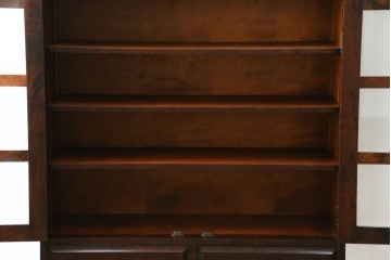 中古　美品　北海道民芸家具　和洋どちらのお部屋にも馴染むブックケース　(R-060300)