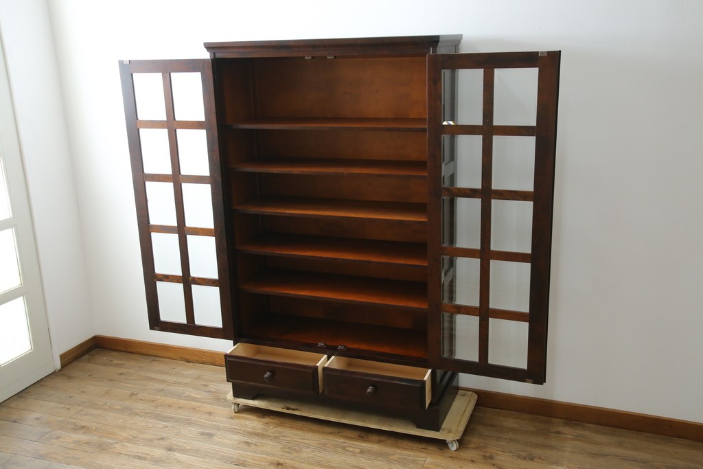 中古　美品　北海道民芸家具　和洋どちらのお部屋にも馴染むブックケース　(R-060300)