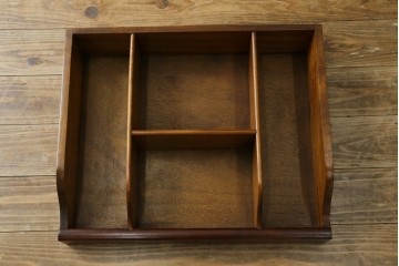 イギリスアンティーク　マホガニー材　薄型がいいね!　クラシカルな雰囲気が素敵な猫脚ワードローブ　(R-060304)