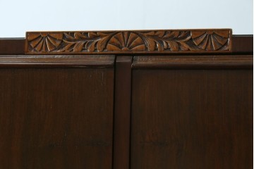 イギリスアンティーク　マホガニー材　薄型がいいね!　クラシカルな雰囲気が素敵な猫脚ワードローブ　(R-060304)