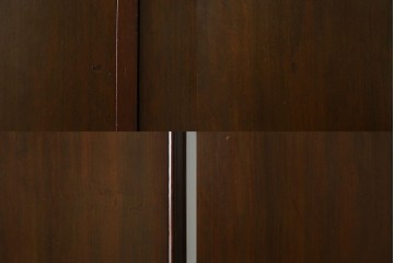 イギリスアンティーク　マホガニー材　薄型がいいね!　クラシカルな雰囲気が素敵な猫脚ワードローブ　(R-060304)