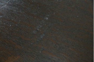 和製アンティーク　ナラ材　幕板下に棚のある珍しいデザインが魅力的な平机　(R-060311)