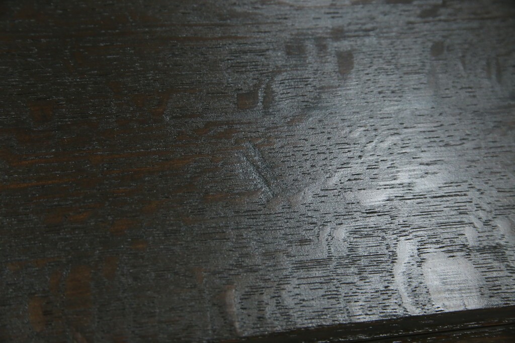 和製アンティーク　ナラ材　幕板下に棚のある珍しいデザインが魅力的な平机　(R-060311)