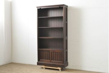 中古　北海道民芸家具　シンプルながらもクラシカルな雰囲気漂う本棚(定価約22万円)(ブックシェルフ、飾り棚、収納棚、ブックケース、キャビネット)(R-060313)