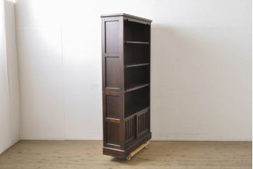 中古　北海道民芸家具　シンプルながらもクラシカルな雰囲気漂う本棚(定価約22万円)(ブックシェルフ、飾り棚、収納棚、ブックケース、キャビネット)(R-060313)