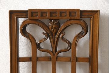 中古　美品　イタリア　ブランド家具　メデア(Medea)　背板の彫刻と華やかなファブリックが印象的なハイバックチェア(椅子、イス、ダイニングチェア)(R-060314)