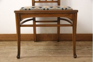 中古　美品　イタリア　ブランド家具　メデア(Medea)　背板の彫刻と華やかなファブリックが印象的なハイバックチェア(椅子、イス、ダイニングチェア)(R-060314)