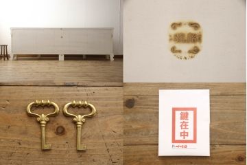 中古　美品　イタリア　SILIK(シリック)　特大　ロココ調　豪華な装飾で存在感たっぷりのサイドボード(サイドキャビネット、戸棚、収納棚、引き出し)(定価約250万円)(R-060328)