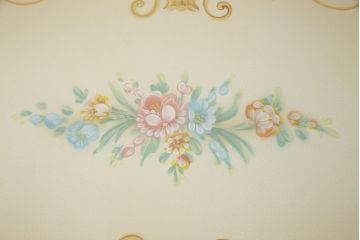 中古　SILIK(シリック)　気品溢れる佇まいが目を引くワゴンテーブル(トロリー、キッチンワゴン、トローリー)(定価約40万円)(R-060329)