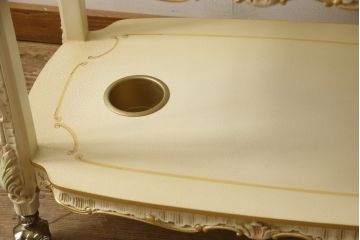 中古　SILIK(シリック)　気品溢れる佇まいが目を引くワゴンテーブル(トロリー、キッチンワゴン、トローリー)(定価約40万円)(R-060329)