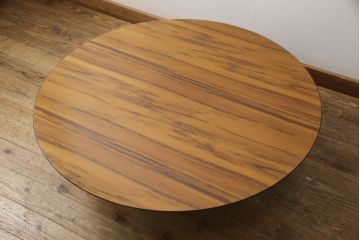 中古　美品　Cassinaixc.(カッシーナイクスシー)　TRIA(トリア)　ローズウッド材　和のテイストも感じられるローテーブル(センターテーブル、ラウンドテーブル、丸テーブル、リビングテーブル)(R-060334)