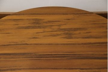 中古　美品　Cassinaixc.(カッシーナイクスシー)　TRIA(トリア)　ローズウッド材　和のテイストも感じられるローテーブル(センターテーブル、ラウンドテーブル、丸テーブル、リビングテーブル)(R-060334)