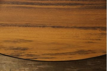 中古　美品　Cassinaixc.(カッシーナイクスシー)　TRIA(トリア)　ローズウッド材　和のテイストも感じられるローテーブル(センターテーブル、ラウンドテーブル、丸テーブル、リビングテーブル)(R-060334)