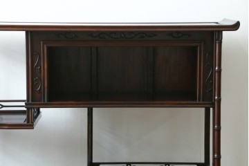 中古　花梨(カリン)材　民芸家具　深みのある色合いが美しい飾り棚　(R-060335)