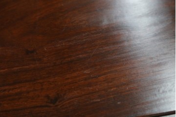 中古　花梨(カリン)材　民芸家具　深みのある色合いが美しい飾り棚　(R-060335)