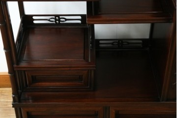 中古　花梨(カリン)材　民芸家具　深みのある色合いが美しい飾り棚　(R-060335)