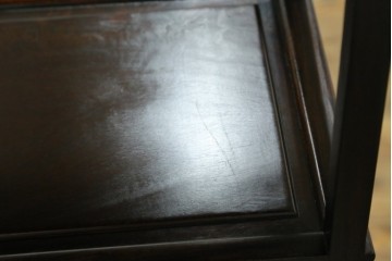 中古　花梨(カリン)材　民芸家具　深みのある色合いが美しい飾り棚　(R-060335)