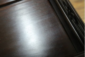 中古　花梨(カリン)材　民芸家具　深みのある色合いが美しい飾り棚　(R-060335)