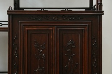 中古　花梨(カリン)材　民芸家具　深みのある色合いが美しい飾り棚　(R-060335)