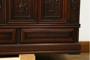 中古　花梨(カリン)材　民芸家具　深みのある色合いが美しい飾り棚　(R-060335)