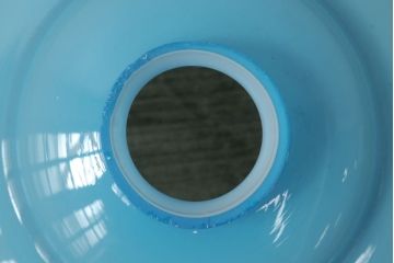 アンティーク照明　和製アンティーク　青色の被せガラスが爽やかな印象を感じさせる吊り下げ照明(天井照明、ペンダントライト、シェード、電笠、ブルー)(R-060340)