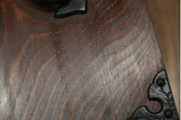 中古　伝統工芸　岩谷堂箪笥　天板リメイク・厚手栗無垢材　重厚かつ上品な佇まいのローチェスト(テレビボード、ローボード、引き出し)(R-060342)