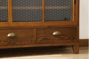 ラフジュ工房オリジナル　古建具リメイク　当店オリジナルの紋様ガラスがレトロな雰囲気を高めるサイドボード(収納棚、戸棚、サイドキャビネット)(R-060345)