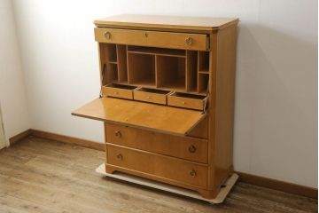 中古　希少　アメリカ輸入モデル　DREXEL HERITAGE(ドレクセルヘリテイジ)　ナチュラルな色味がお部屋に合わせやすいライティングビューロー(ワークデスク、在宅ワーク、在宅用、引き出し、チェスト)(R-060347)