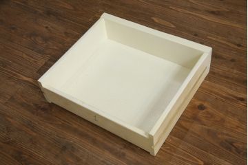 中古　美品　SILIK(シリック)　ロココ調　背面鏡張り　繊細な装飾が魅力!　上品な佇まいのキャビネット(キュリオケース、ガラスケース、ショーケース、飾り棚、陳列棚、食器棚、店舗什器)(定価約130万円)(R-060364)