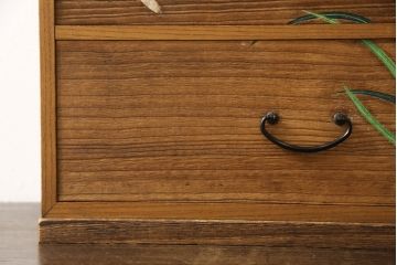 和製アンティーク　総桐材　やさしい色づかいの絵柄がお部屋のアクセントになる小引き出し(チェスト、小物収納、卓上収納)(R-060367)