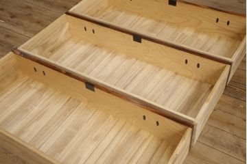 中古　美品　和製民芸家具　天板リメイク　岩谷堂箪笥　テレビ台としてもおすすめな和風ローチェスト(衣装箪笥、テレビボード、引き出し、ローボード)(R-060369)