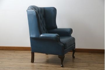 中古　イギリス　本革　(チェスターフィールド)　重厚感のある佇まいが魅力的なウイングバックソファ(レザーソファ、ウィングバックチェア、アームソファ、1人掛けソファ、1Pソファ)(R-060374)