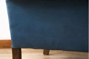中古　イギリス　本革　(チェスターフィールド)　重厚感のある佇まいが魅力的なウイングバックソファ(レザーソファ、ウィングバックチェア、アームソファ、1人掛けソファ、1Pソファ)(R-060374)