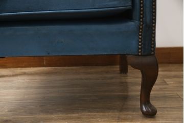 中古　イギリス　本革　(チェスターフィールド)　重厚感のある佇まいが魅力的なウイングバックソファ(レザーソファ、ウィングバックチェア、アームソファ、1人掛けソファ、1Pソファ)(R-060374)