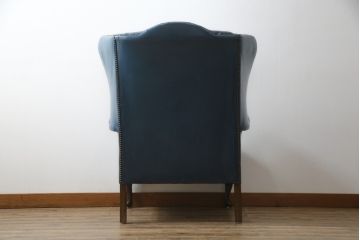 中古　イギリス　本革　(チェスターフィールド)　重厚感のある佇まいが魅力的なウイングバックソファ(レザーソファ、ウィングバックチェア、アームソファ、1人掛けソファ、1Pソファ)(R-060374)