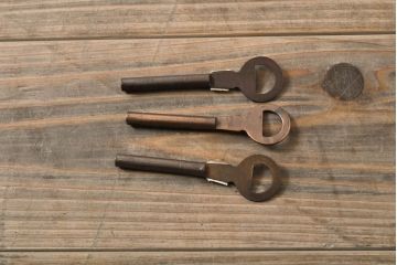 和製ビンテージ　ヴィンテージ家具　和の趣あふれる岩谷堂箪笥の和箪笥(衣装箪笥、整理たんす、着物タンス、収納箪笥、引き出し、上下バラ売り可能)(R-060377)