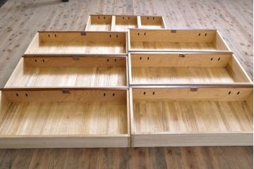和製ビンテージ　ヴィンテージ家具　和の趣あふれる岩谷堂箪笥の和箪笥(衣装箪笥、整理たんす、着物タンス、収納箪笥、引き出し、上下バラ売り可能)(R-060378)