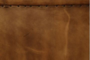 中古　美品　ロイズ・アンティークス取り扱い　本革　落ち着いた色味が大人な空間を演出するアムステルダム3人掛けレザーソファ(3Pソファ、アームソファ)(定価約54万円)(R-060391)