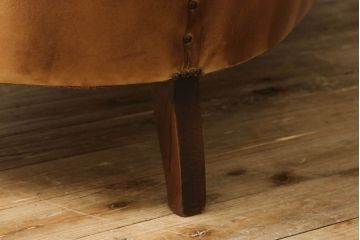 中古　美品　ロイズ・アンティークス取り扱い　本革　落ち着いた色味が大人な空間を演出するアムステルダム3人掛けレザーソファ(3Pソファ、アームソファ)(定価約54万円)(R-060391)
