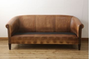 中古　美品　ロイズ・アンティークス取り扱い　本革　落ち着いた色味が大人な空間を演出するアムステルダム3人掛けレザーソファ(3Pソファ、アームソファ)(定価約54万円)(R-060391)