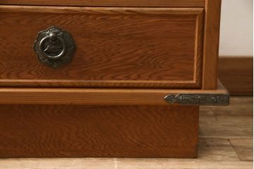 中古　美品　屋久杉　上質な和の空間づくりにおすすめの茶箪笥(茶棚、戸棚、収納棚、飾り棚)(R-060393)
