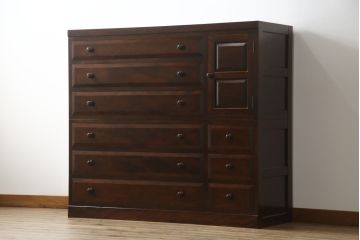 中古　美品　松本民芸家具　シックな佇まいが上質な空間づくりにぴったりなD型和タンス(引き出し、チェスト、整理箪笥)(定価約67万円)(R-060401)