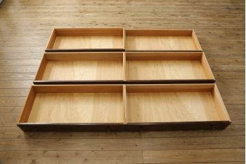 中古　美品　松本民芸家具　シックな佇まいが上質な空間づくりにぴったりなD型和タンス(引き出し、チェスト、整理箪笥)(定価約67万円)(R-060401)
