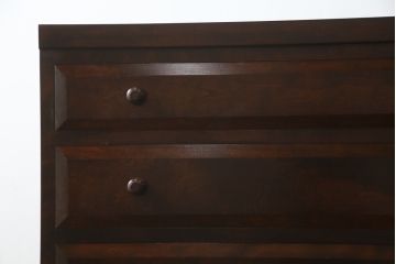 中古　美品　松本民芸家具　シックな佇まいが上質な空間づくりにぴったりなD型和タンス(引き出し、チェスト、整理箪笥)(定価約67万円)(R-060401)