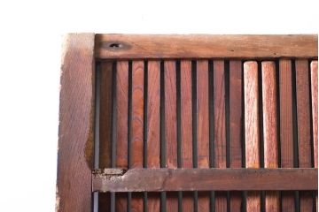 アンティーク建具　金具の意匠が立派な格子蔵戸1枚(玄関戸、引き戸、板戸)(R-060409)