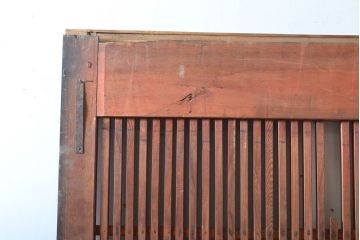 アンティーク建具　総欅(ケヤキ)材　シンプルなデザインが珍しい格子蔵戸(引き戸、玄関戸)(R-060412)