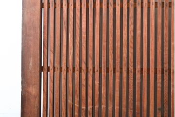 アンティーク建具　総欅(ケヤキ)材　シンプルなデザインが珍しい格子蔵戸(引き戸、玄関戸)(R-060412)