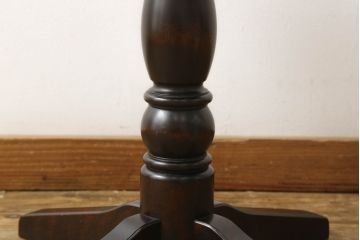 和製ビンテージ ヴィンテージ家具　北海道民芸家具　モダンでシックな佇まいの楕円形サイドテーブル(カフェテーブル、コーヒーテーブル)(R-060416)